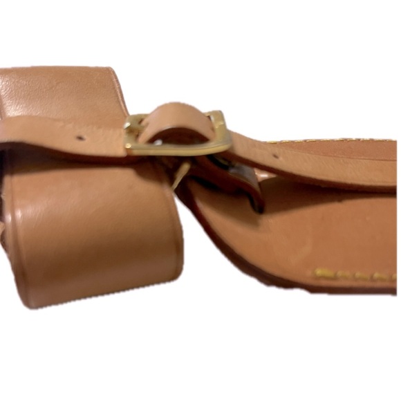 Louis Vuitton Poignet & Hangtag - Picture 10 of 13